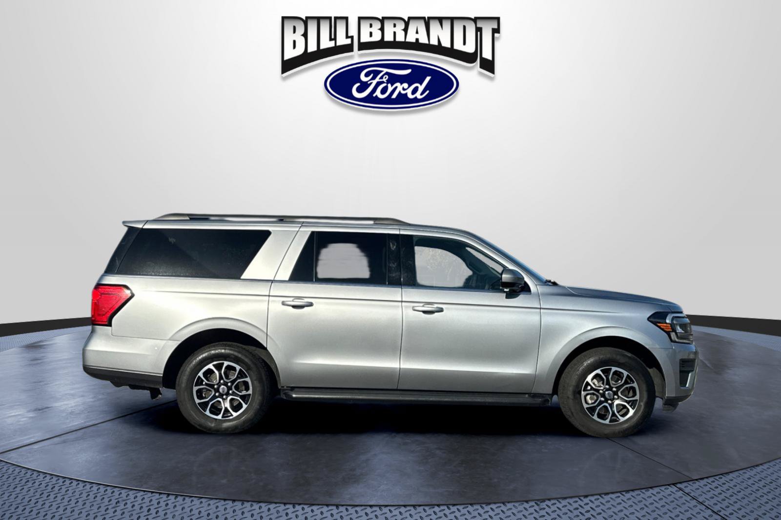 Certified 2024 Ford Expedition Max XLT AWD/4WD image 2