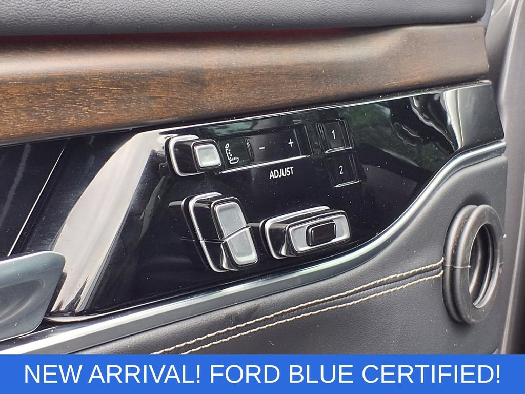 Used 2022 Jeep Grand Wagoneer Series I AWD/4WD image 4