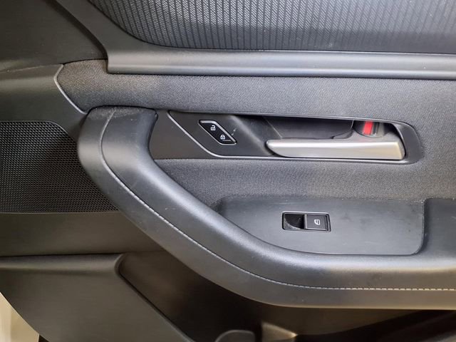 Used 2024 MAZDA CX-90 3.3 Turbo w/ Select Package image 18