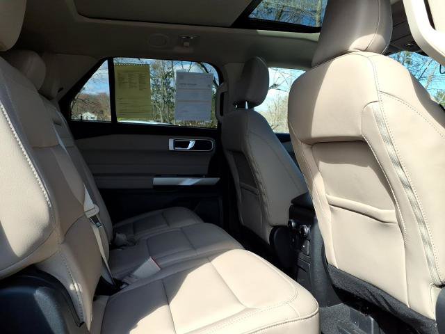 Certified 2023 Ford Explorer XLT w/ Equipment Group 202A AWD/4WD image 12