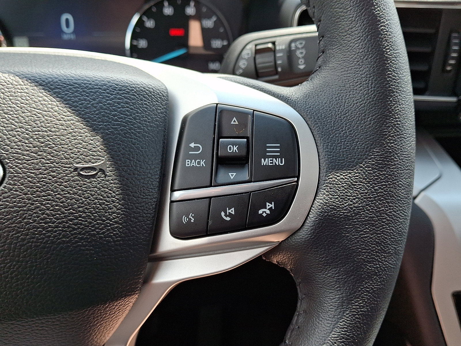 Certified 2024 Ford Explorer XLT w/ Equipment Group 202A AWD/4WD image 26