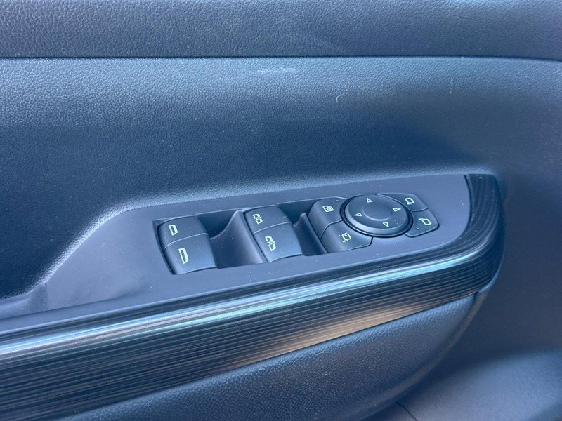 Used 2022 GMC Acadia SLT w/ Technology Package image 29