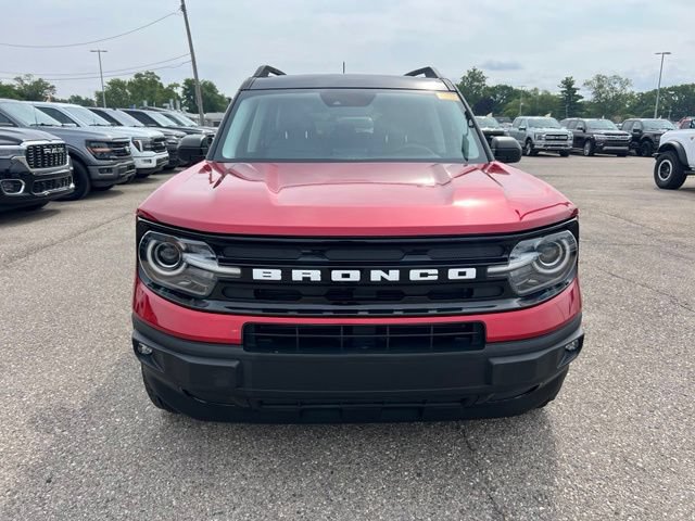 Certified 2021 Ford Bronco Sport Outer Banks w/ Outer Banks Package AWD/4WD image 2