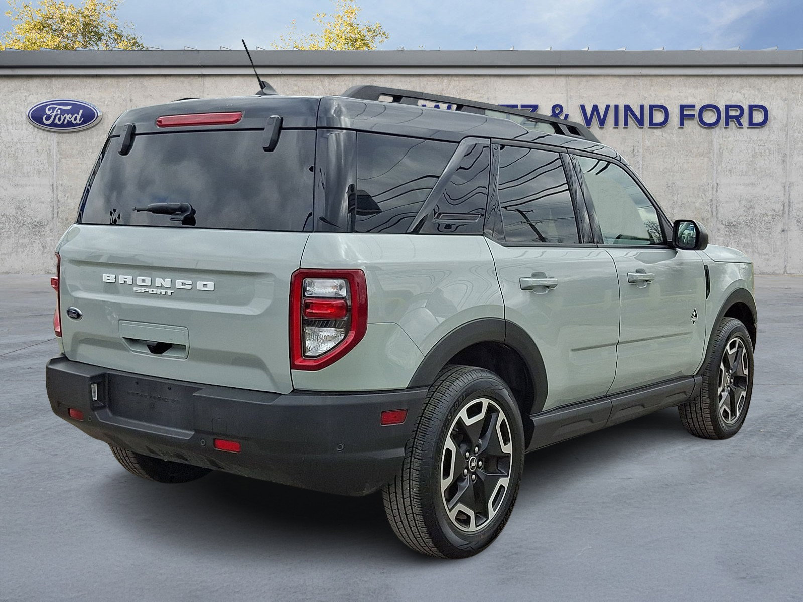 Certified 2022 Ford Bronco Sport Outer Banks AWD/4WD image 6