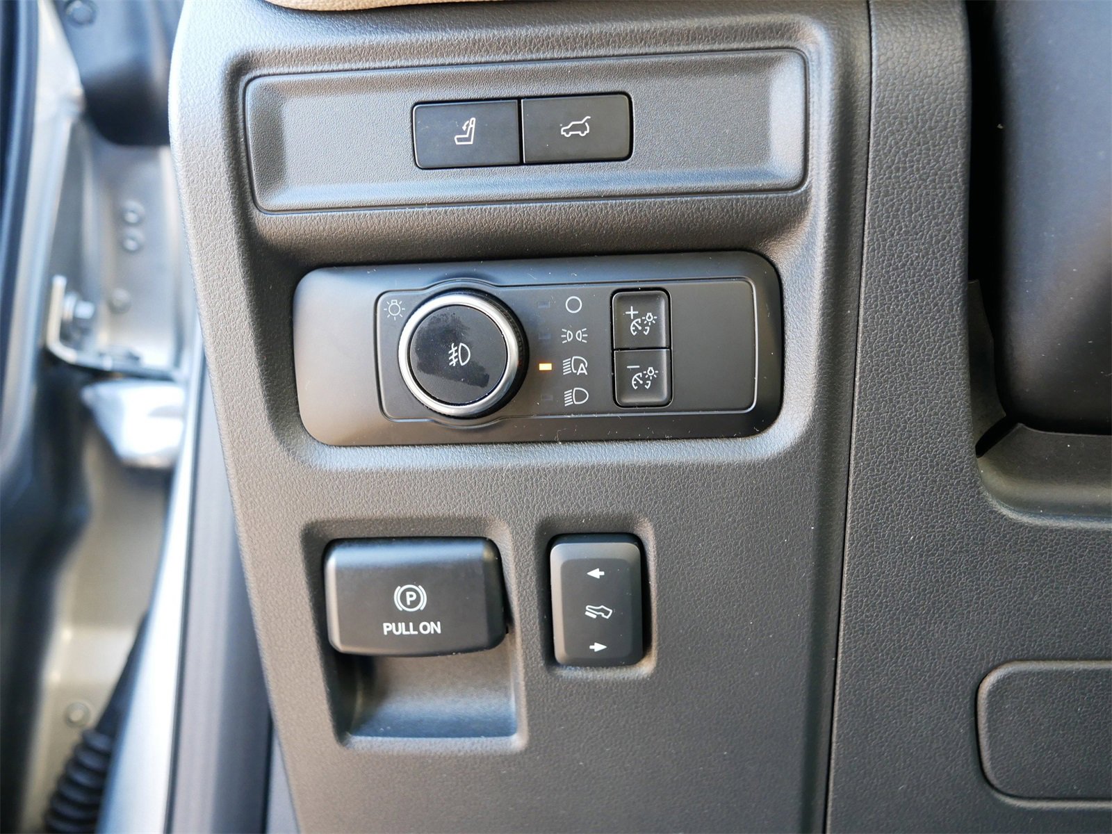 Certified 2024 Ford Expedition Limited image 14