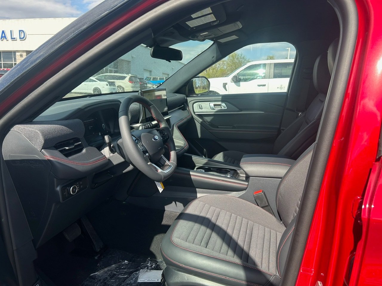 Certified 2026 Ford Explorer ST-Line AWD/4WD image 19