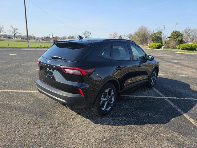 Certified 2025 Ford Escape ST-Line image 3