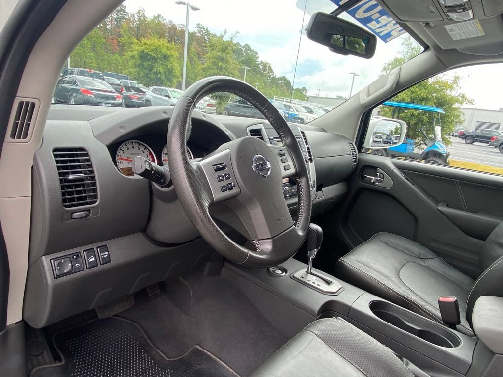 Used 2020 Nissan Frontier PRO-4X w/ Pro-4x Utility Package AWD/4WD image 9
