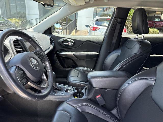Used 2019 Jeep Cherokee Latitude Plus FWD image 4