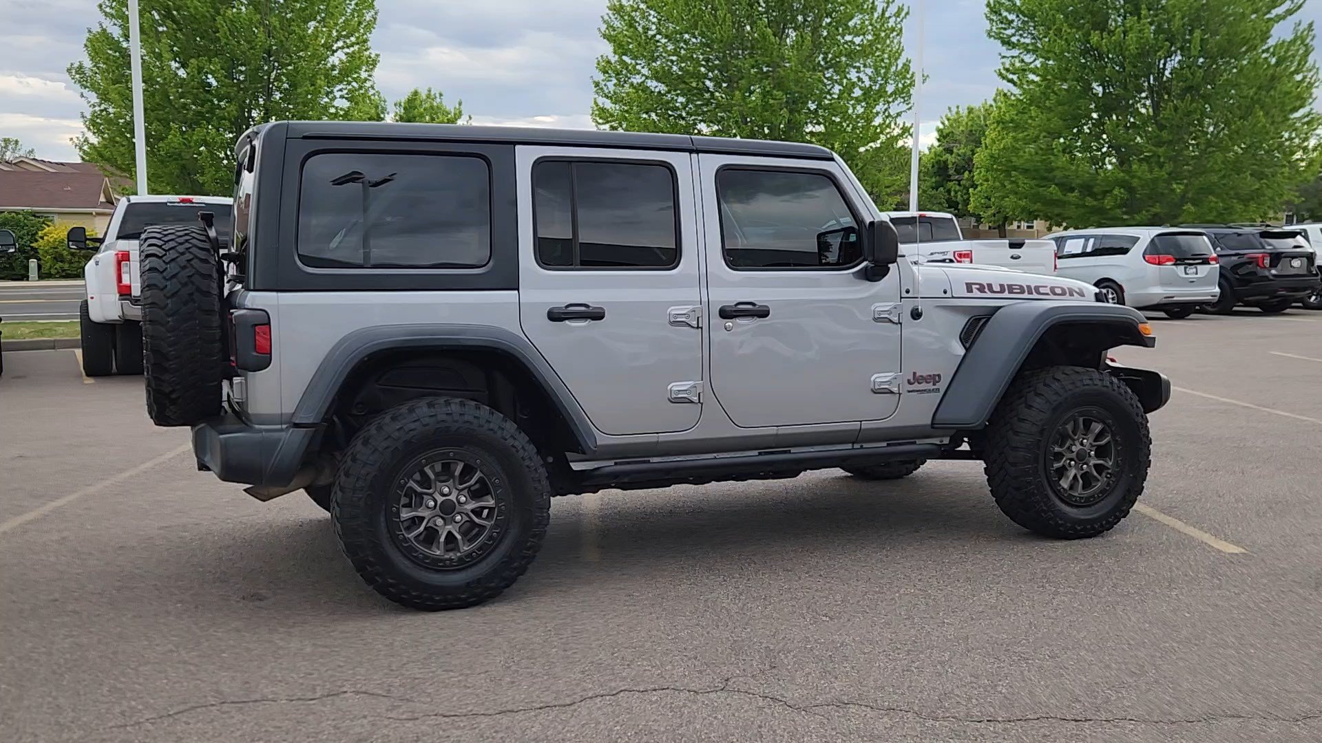 Used 2019 Jeep Wrangler Unlimited Rubicon w/ Cold Weather Group AWD/4WD image 13