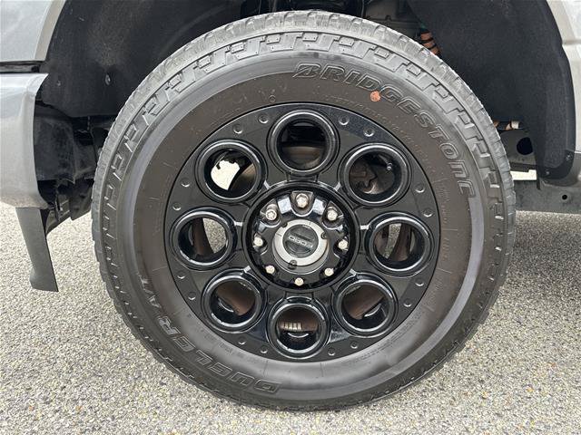 Certified 2025 Ford F250 XLT w/ Black Appearance Package AWD/4WD image 10