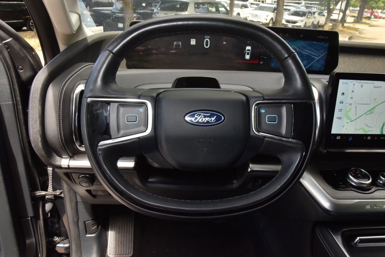 Certified 2025 Ford Expedition Platinum AWD/4WD image 24