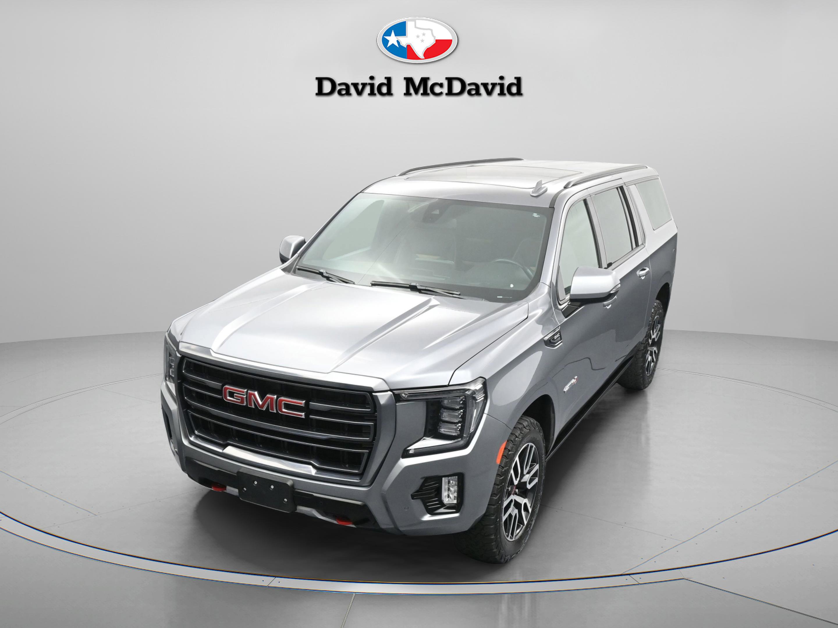 Used 2022 GMC Yukon XL AT4 image 31