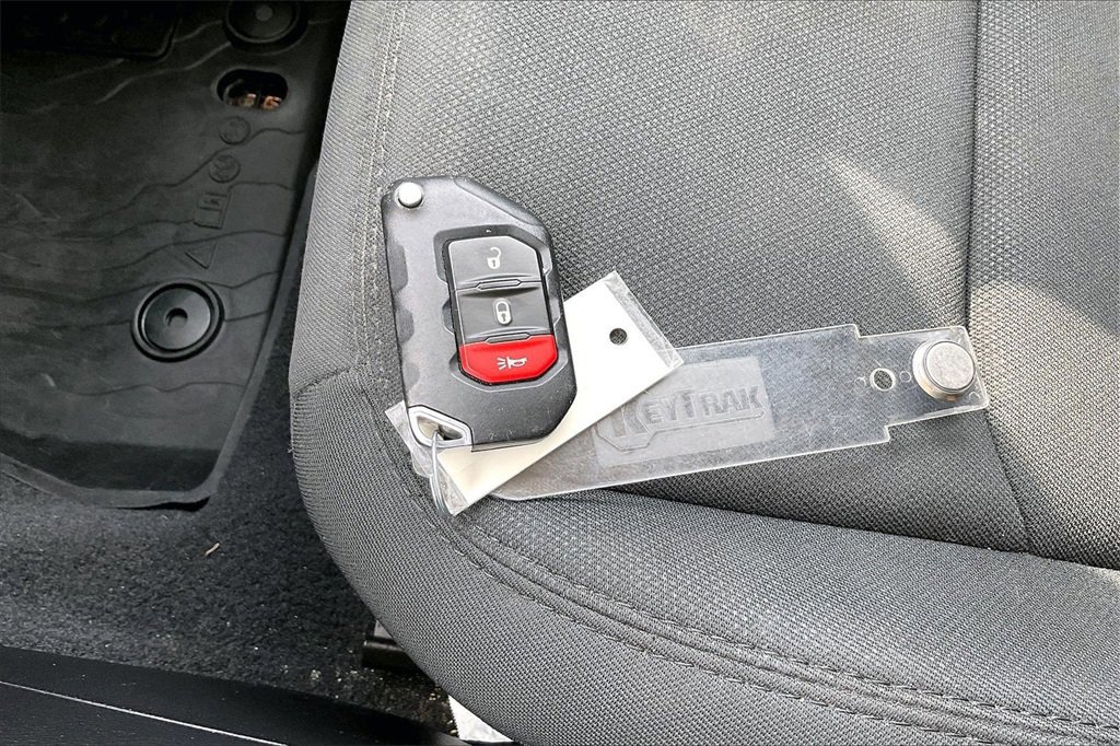 Used 2020 Jeep Wrangler Unlimited Sport image 35