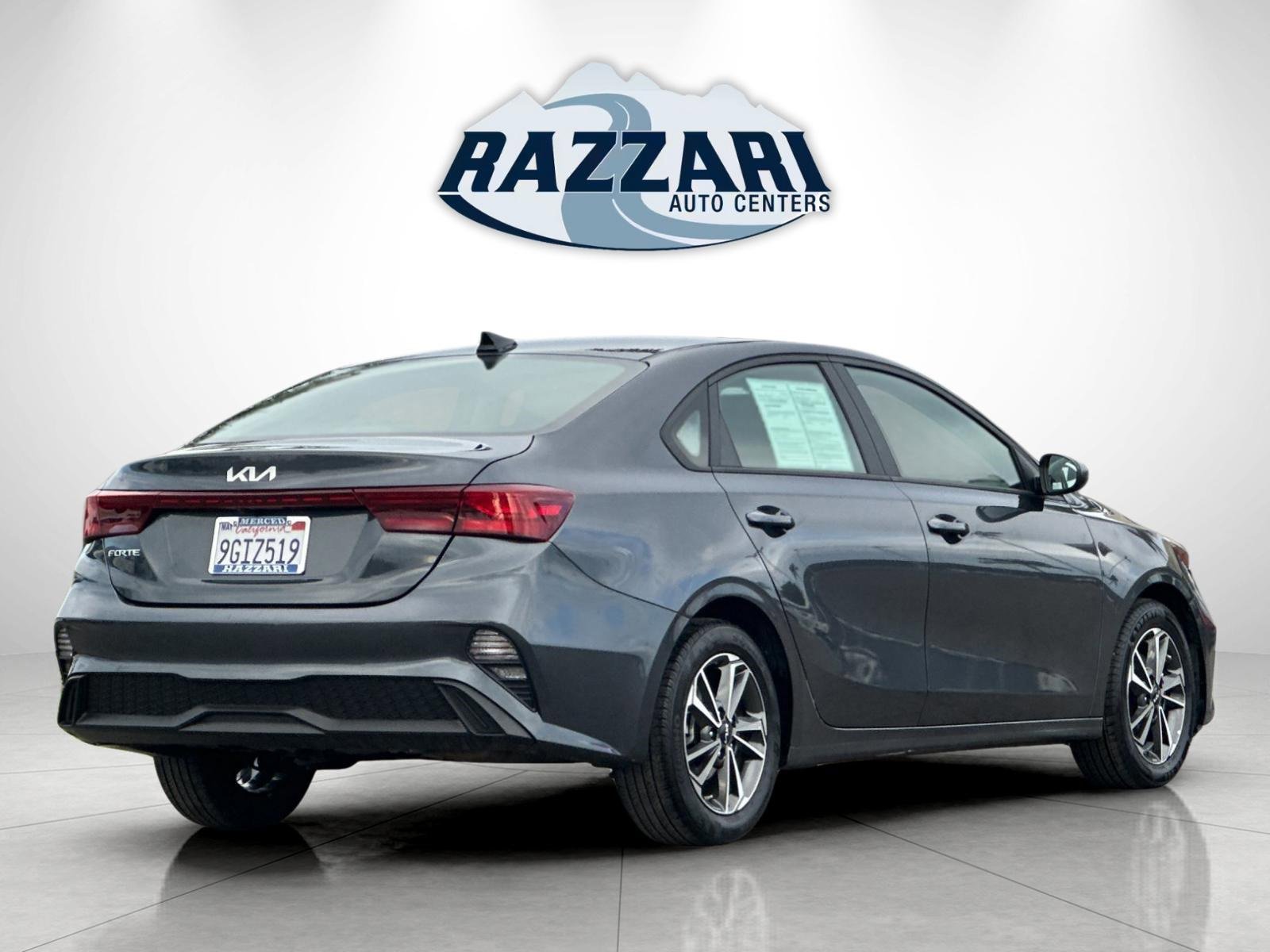 Used 2023 Kia Forte LXS image 5
