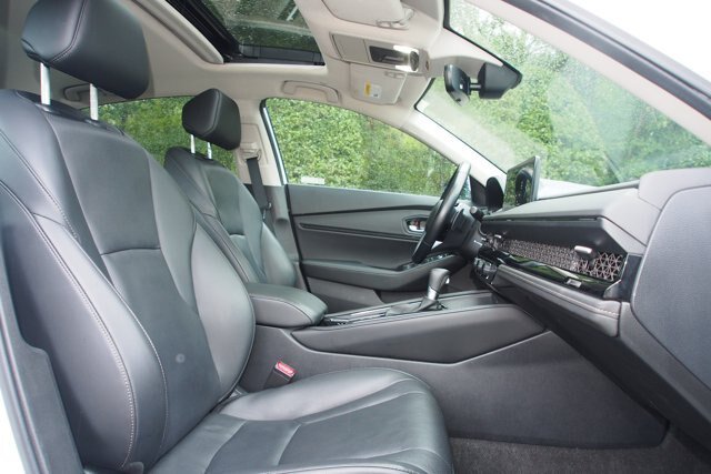 Used 2024 Honda Accord Touring image 11