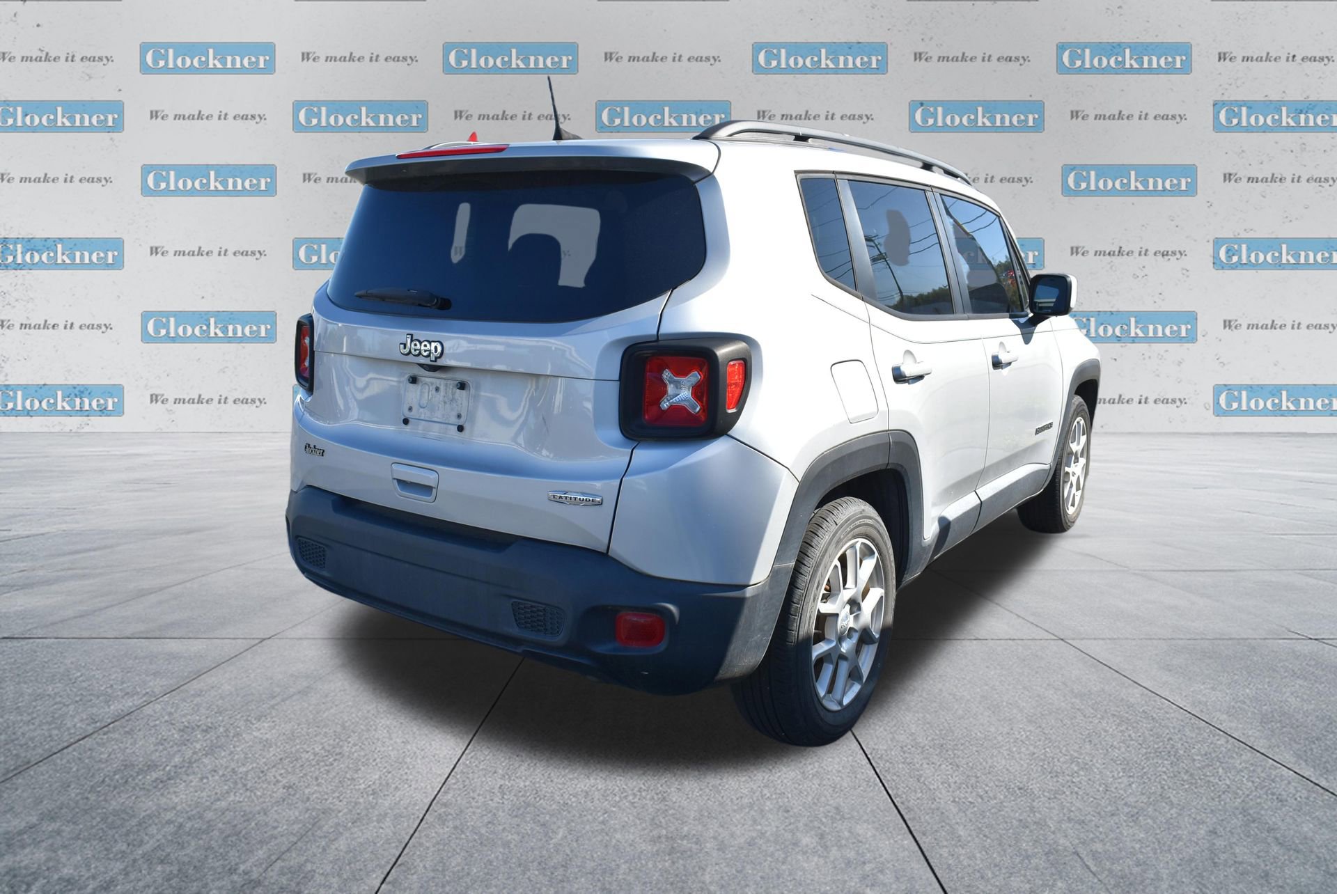 Used 2019 Jeep Renegade Latitude FWD image 4