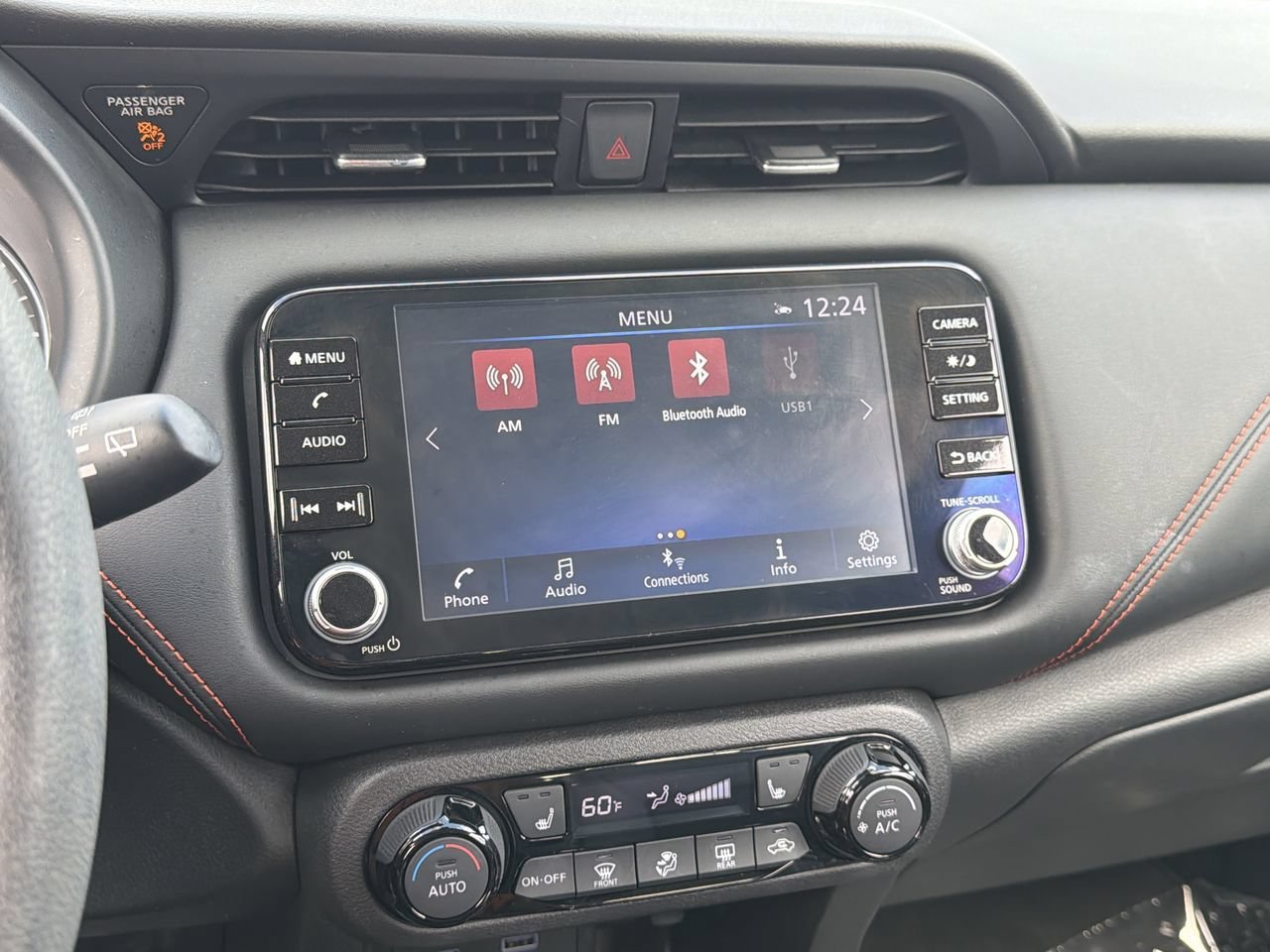 Used 2023 Nissan Kicks SR w/ SR Premium Package FWD image 19