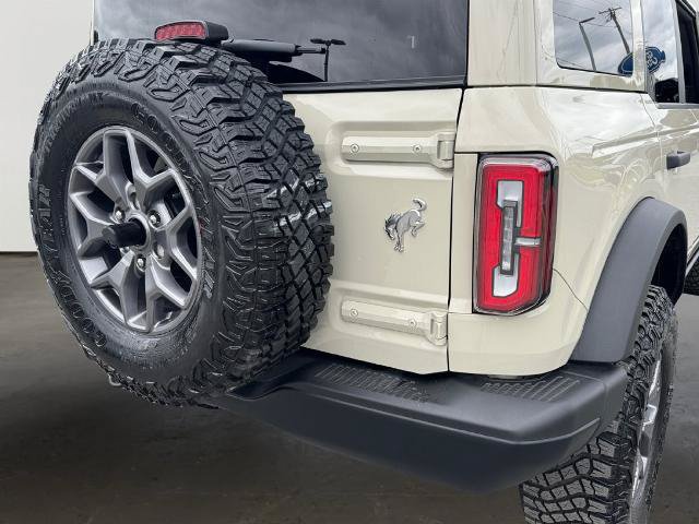 Certified 2025 Ford Bronco Badlands AWD/4WD image 8