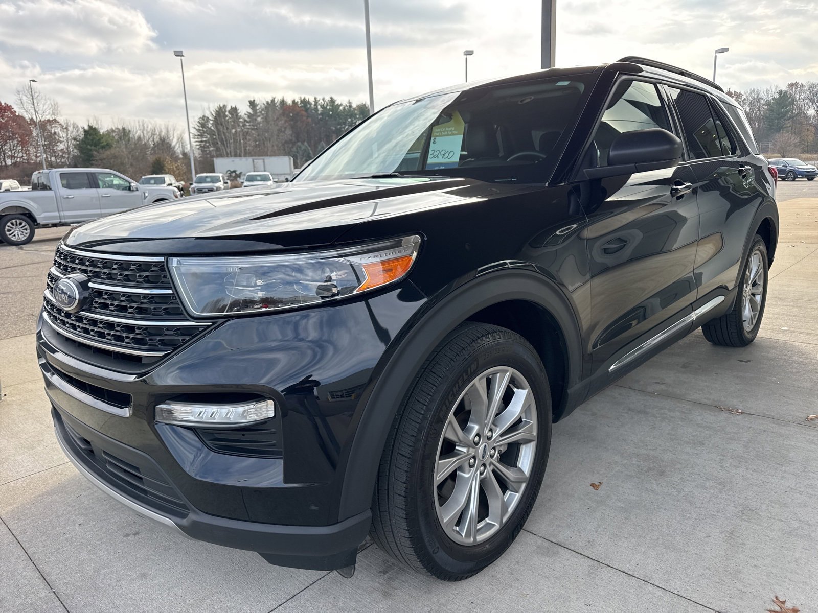 Certified 2023 Ford Explorer XLT w/ Equipment Group 202A image 3