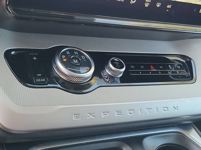 Certified 2025 Ford Expedition Max Active RWD image 11
