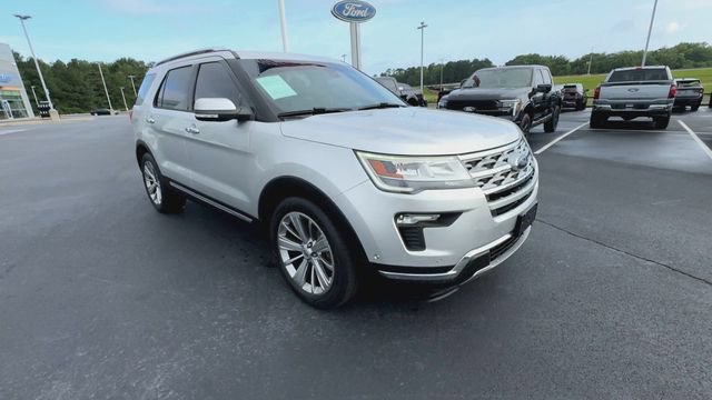 Certified 2018 Ford Explorer Limited w/ Equipment Group 301A FWD image 2