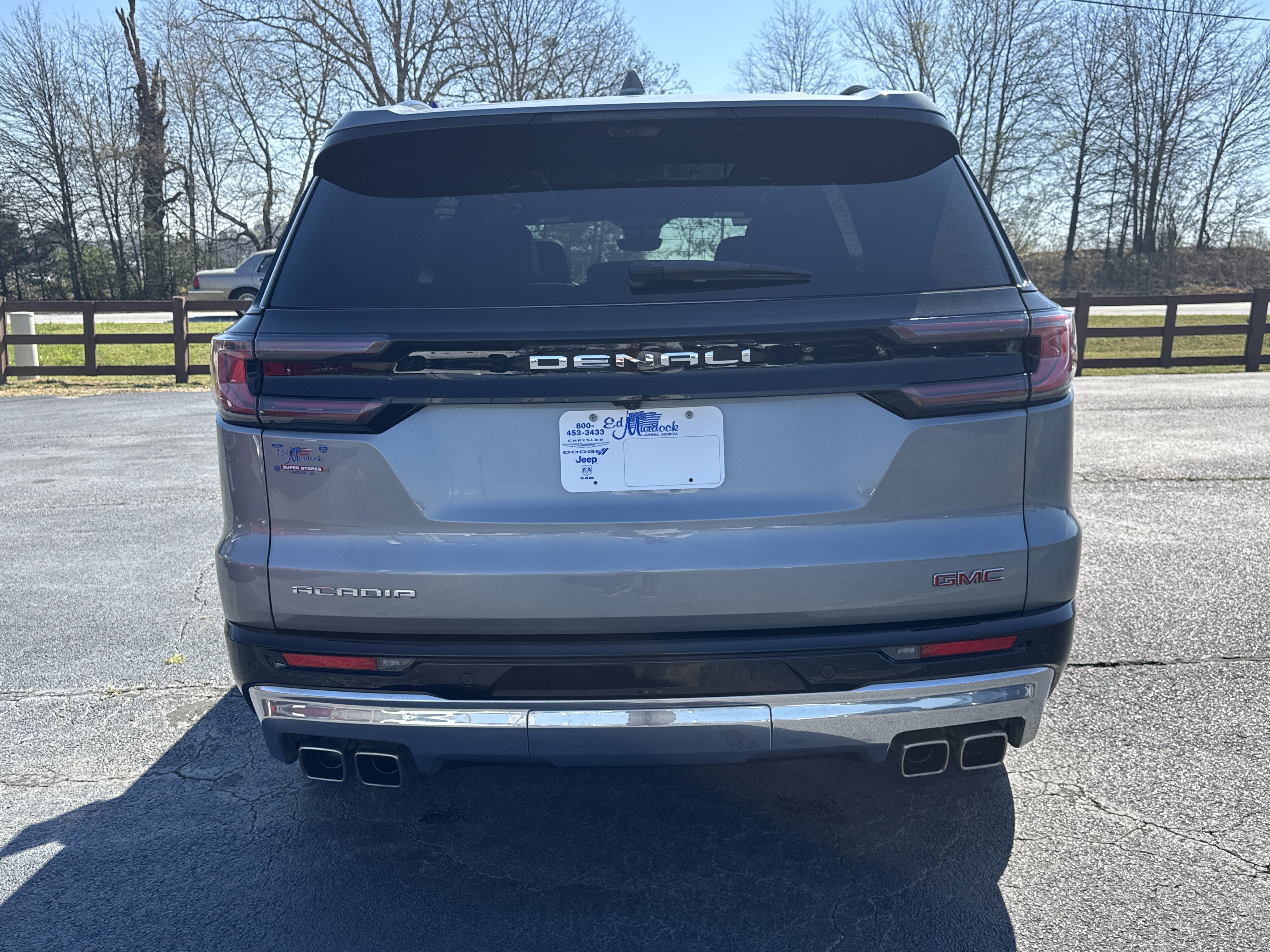 Used 2024 GMC Acadia Denali w/ Super Cruise Package image 6