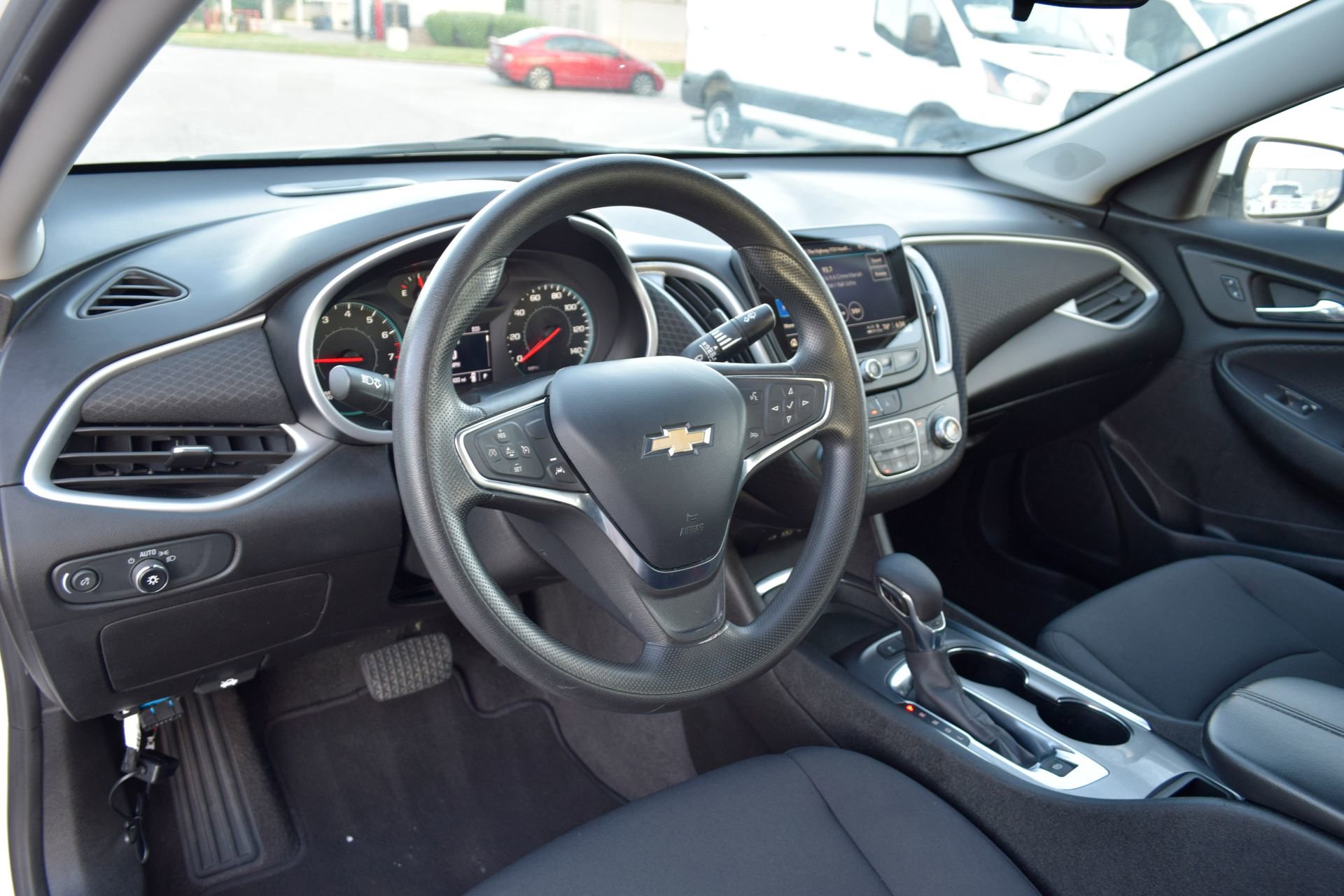 Used 2024 Chevrolet Malibu LT image 17