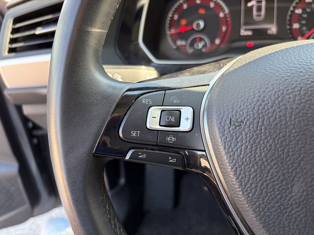 Used 2020 Volkswagen Jetta SE w/ SE Cold Weather Package FWD image 23