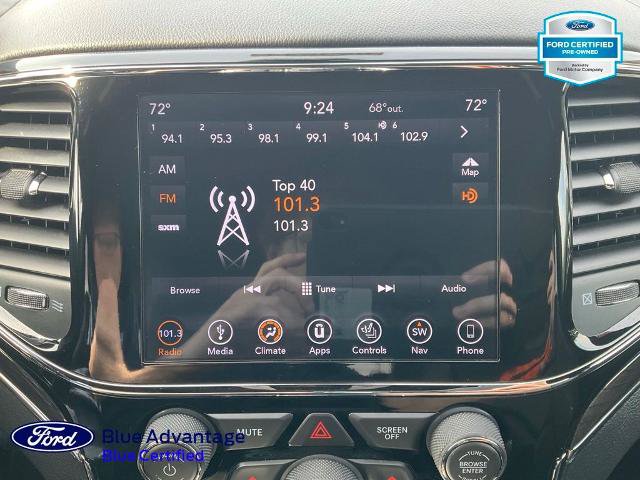 Used 2019 Jeep Grand Cherokee Overland w/ Interior Metal Package AWD/4WD image 13