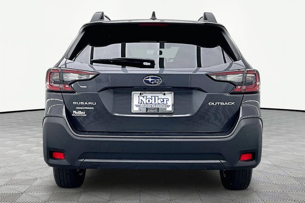 Used 2024 Subaru Outback Premium AWD/4WD image 4