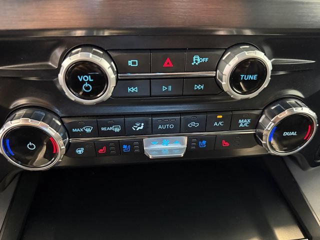 Certified 2025 Ford F450 Lariat w/ FX4 Off-Road Package AWD/4WD image 20