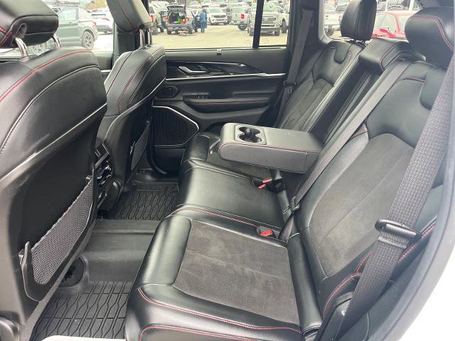 Used 2022 Jeep Grand Cherokee Trailhawk w/ Luxury Tech Group III image 19