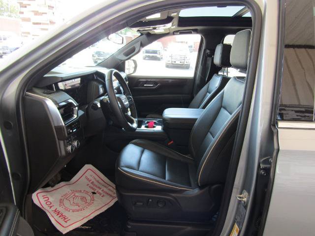 Used 2025 GMC Yukon XL Elevation AWD/4WD image 30