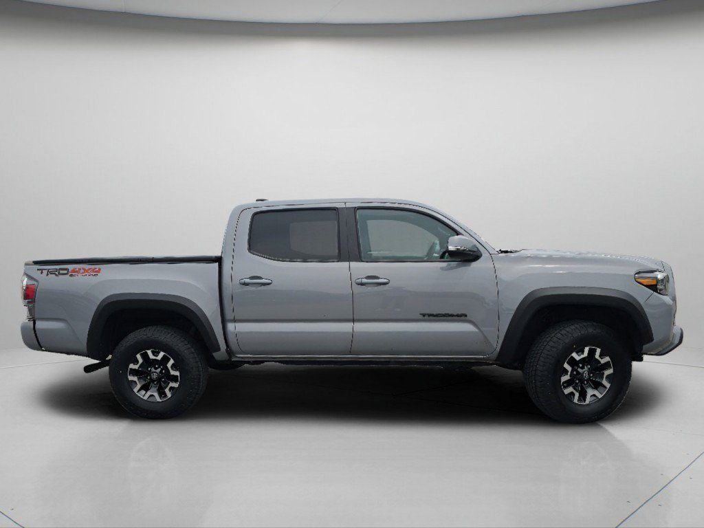 Used 2020 Toyota Tacoma TRD Off-Road w/ Technology Package AWD/4WD image 26