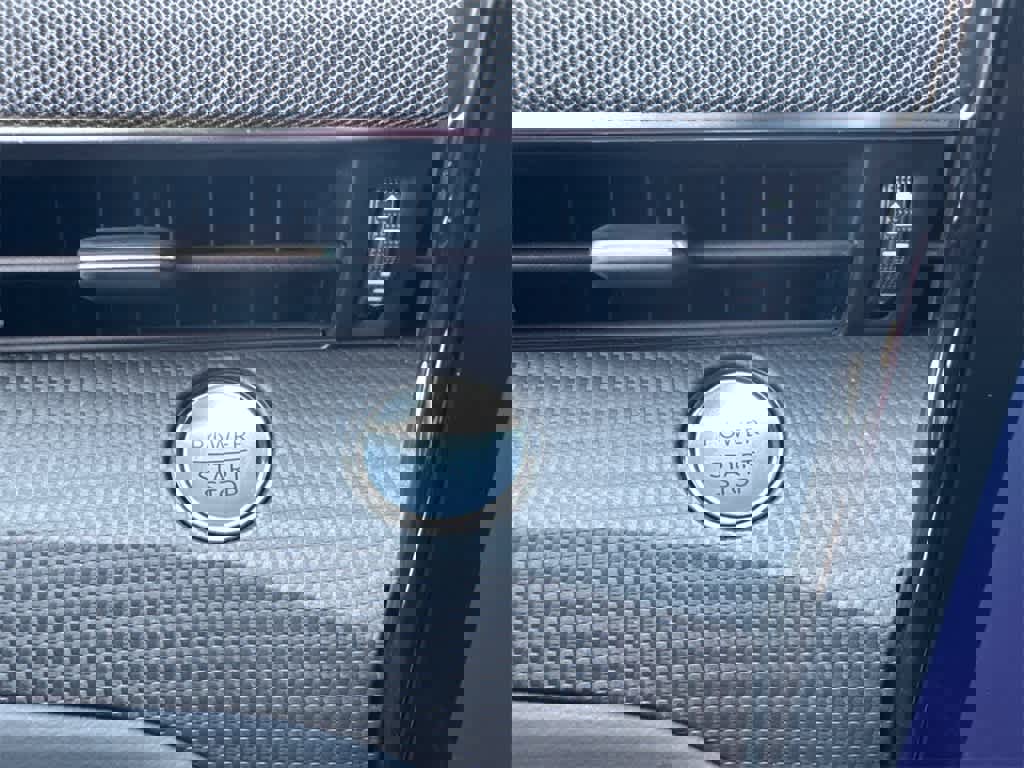 Certified 2025 Ford Mustang Mach-E Premium image 31