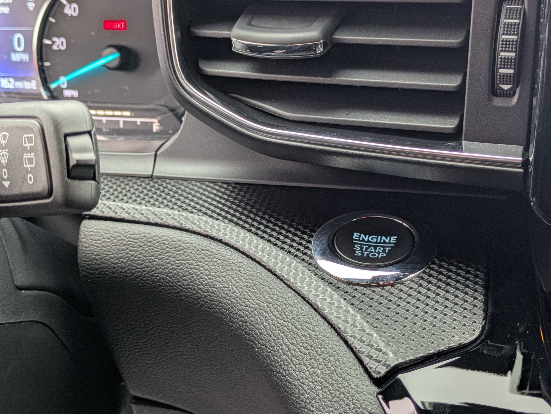 Certified 2024 Ford Explorer ST-Line w/ Class IV Trailer Tow Package image 26