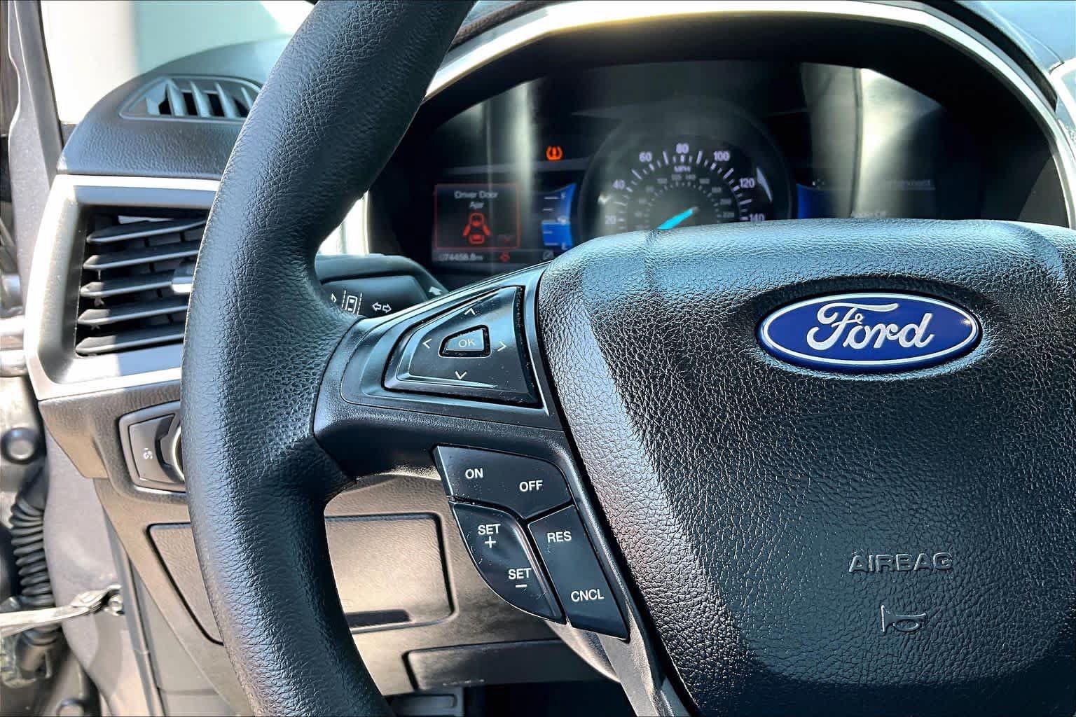Certified 2021 Ford Edge SE FWD image 22