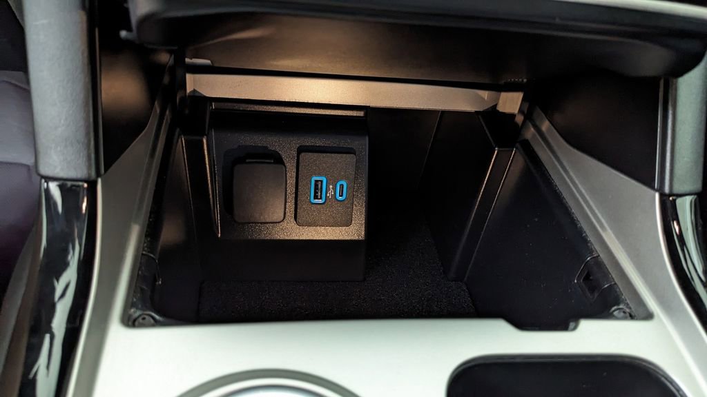 Certified 2022 Ford Explorer ST image 30