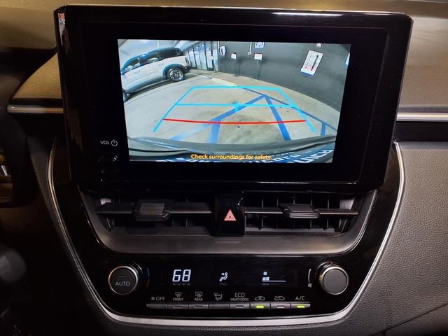 Used 2025 Toyota Corolla LE image 7