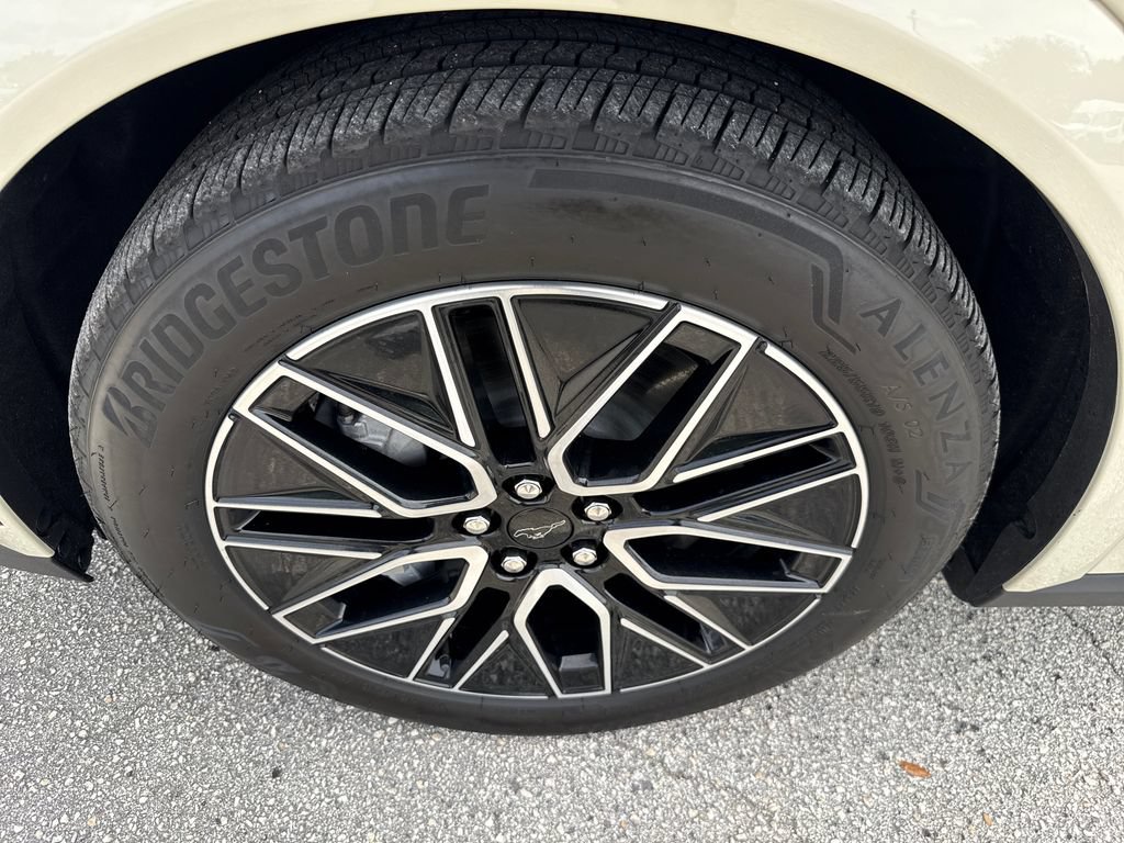 Certified 2025 Ford Mustang Mach-E Premium RWD image 13
