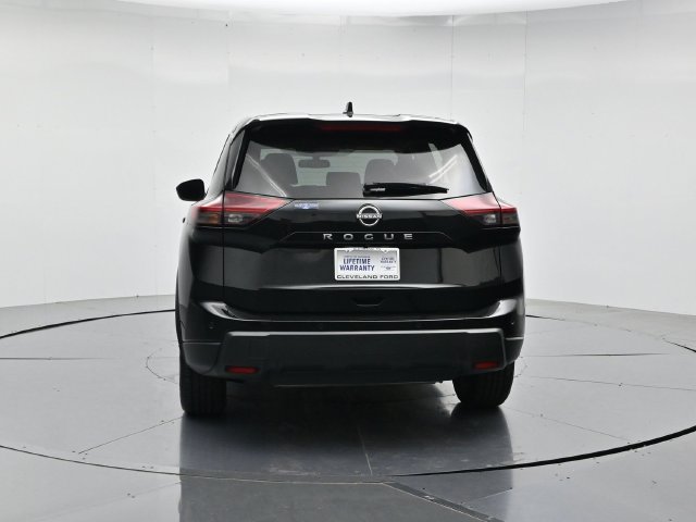 Used 2025 Nissan Rogue SV FWD image 8