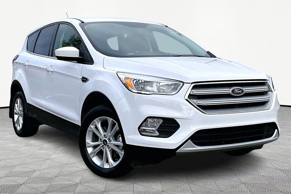 Certified 2019 Ford Escape SE image 5