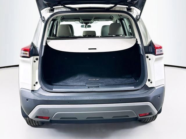 Used 2022 Nissan Rogue SV image 22