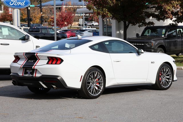 Certified 2024 Ford Mustang GT Premium image 3