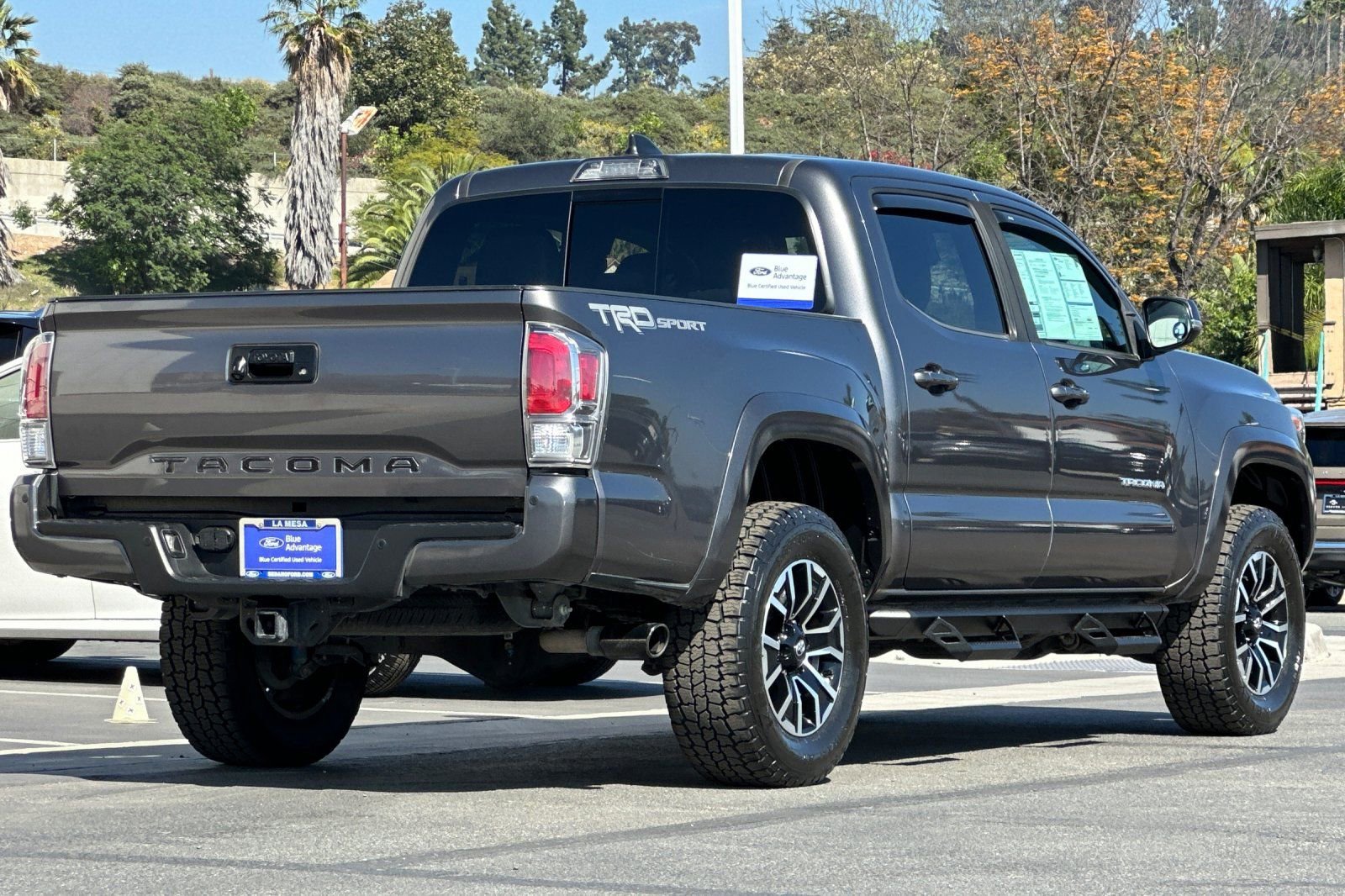 Used 2021 Toyota Tacoma TRD Sport w/ Technology Package RWD image 3