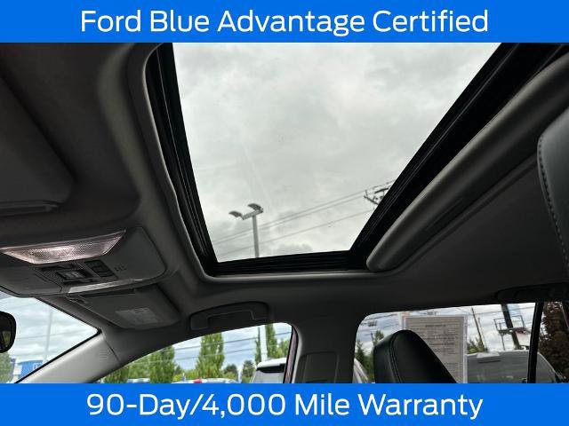 Used 2022 Toyota RAV4 XLE Premium FWD image 14