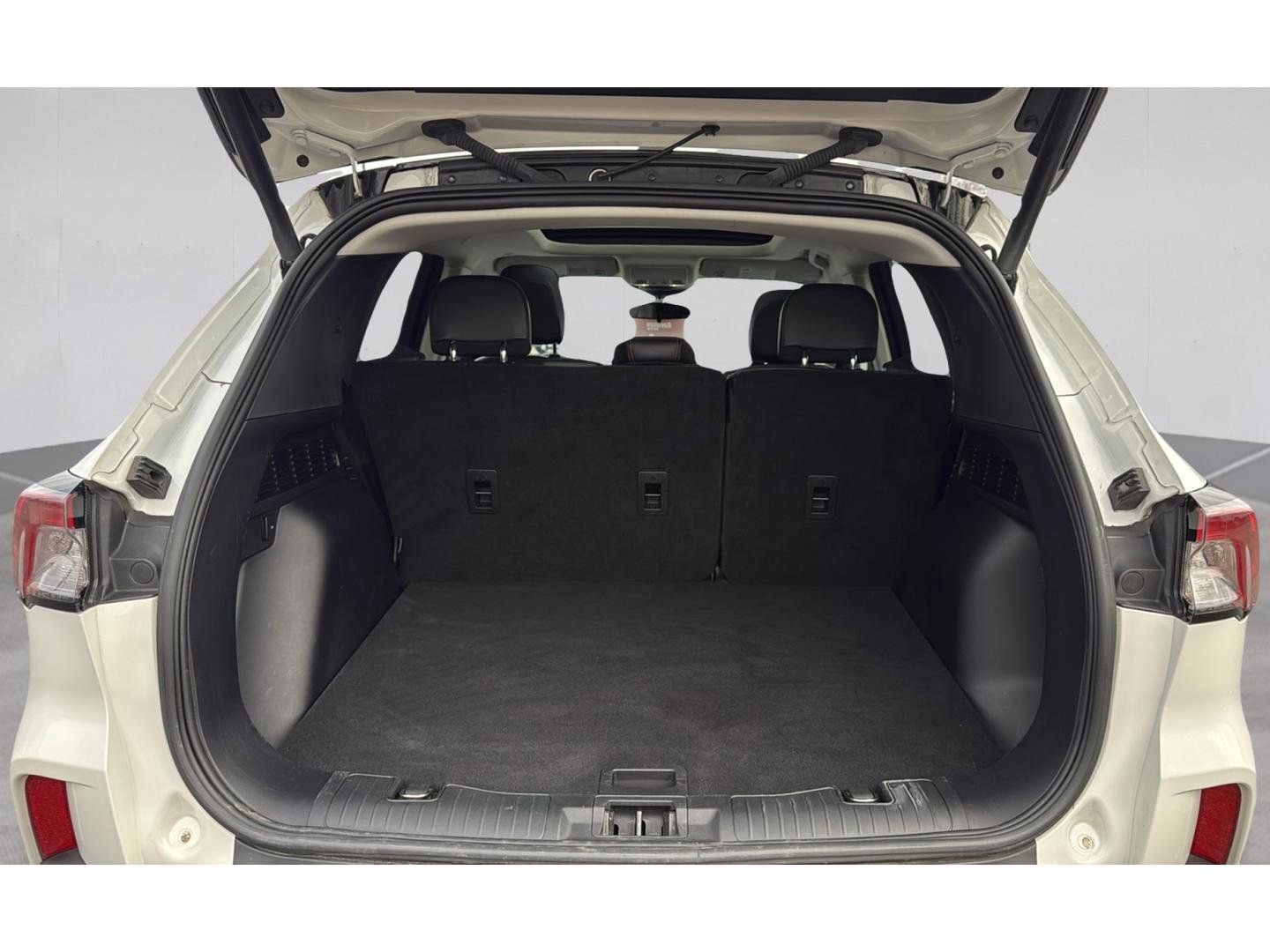 Certified 2022 Ford Escape SEL w/ SEL Stealth AWD Package image 20