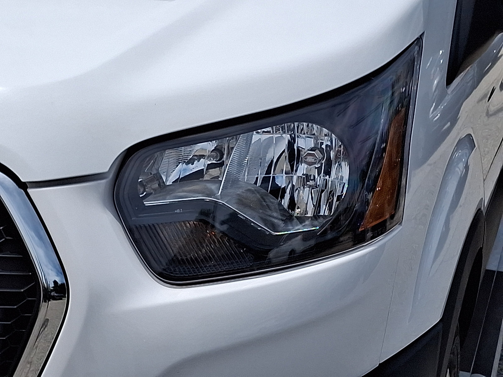 Certified 2024 Ford Transit 250 Low Roof w/ Exterior Upgrade Package RWD image 12