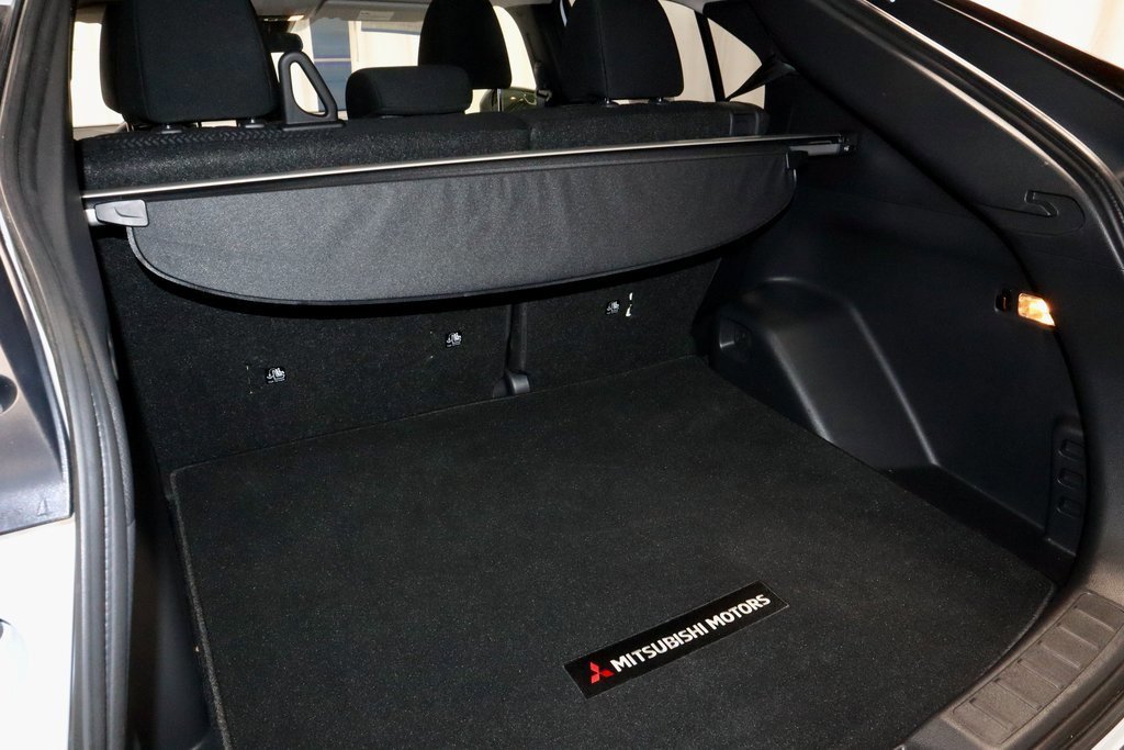 Used 2024 Mitsubishi Eclipse Cross Black Edition image 15